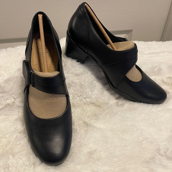 Clarks Women's Emslie Lulin Mary Jane Pump Black Size 9 1/2 M NWT - Picture 5 of 13